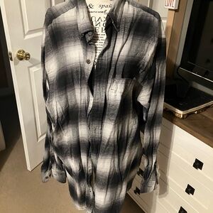 Black and White Plaid Button-Up Shirt